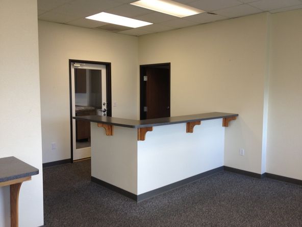 Industrial Shop/Warehouse: 1135 Prestige Way, Redding, CA 96003